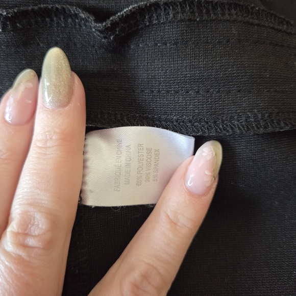 Women's Gray Houndstooth Pants - Picture 12 of 12